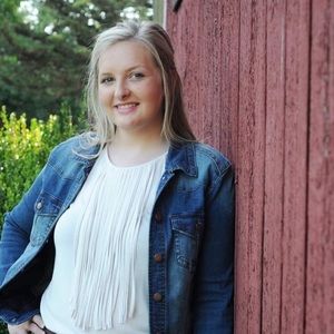 Meet your Posher, Olivia